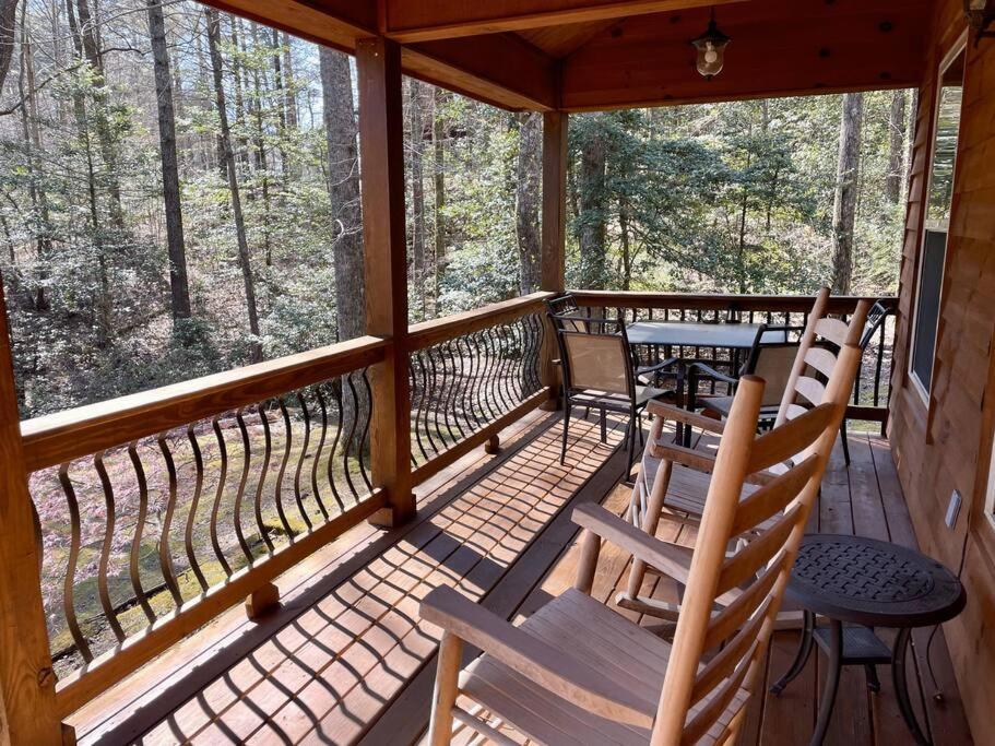 2 Bed Cabin Hot Tub Close To Helen #16 Exterior photo