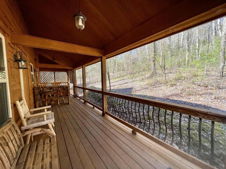 2 Bed Cabin Hot Tub Close To Helen #16 Exterior photo