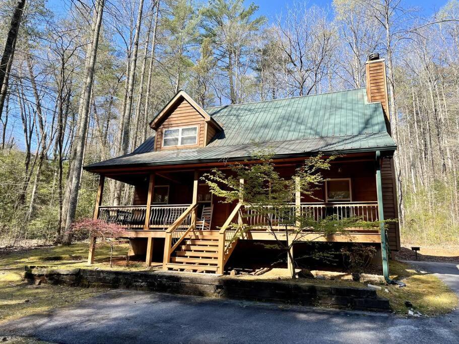 2 Bed Cabin Hot Tub Close To Helen #16 Exterior photo