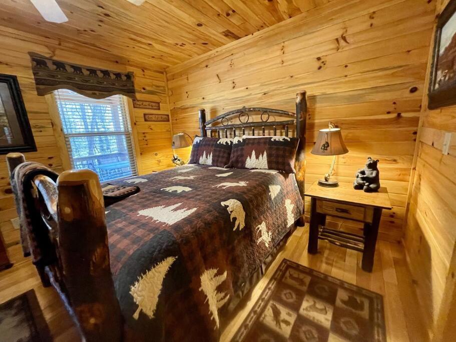 2 Bed Cabin Hot Tub Close To Helen #16 Exterior photo